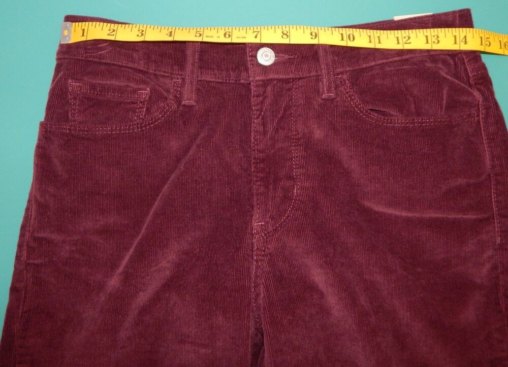 NWT Levi’s Classic Straight Corduroy Jeans Women's Size 4M Burgundy Retail $59 - Picture 7 of 16